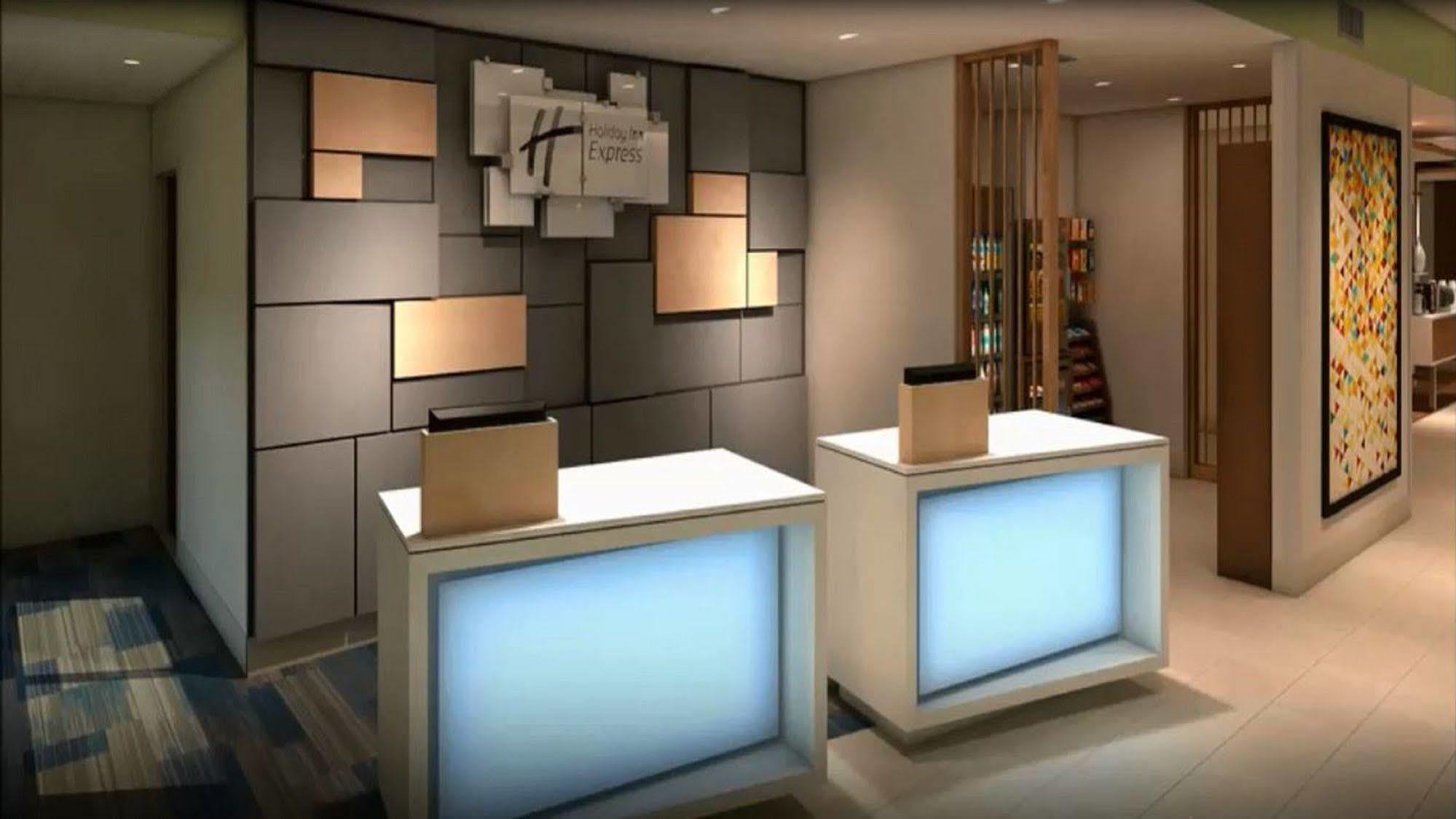Holiday Inn Express & Suites - Elizabethtown North By Ihg Εξωτερικό φωτογραφία